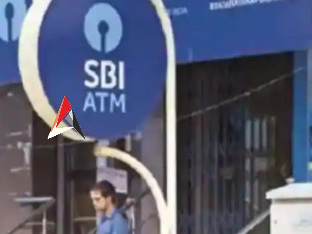 ఏటీఏంకు వెళ్తే ఫోన్ తప్పనిసరా?.. ఇకపై అంతా అలానే