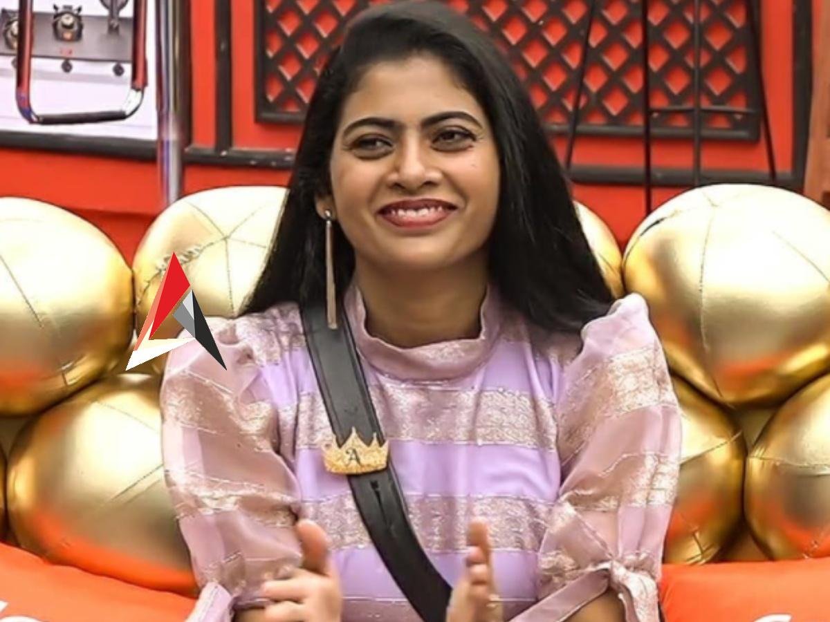 మాటలు మార్చేయడంలో దిట్ట!.. కాజల్ మామూల్ది కాదు