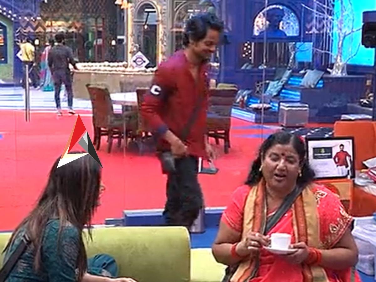 Bigg Boss 5 Telugu : కుక్క తోక వంకర.. అమ్మ చెప్పినా వినని సిరి