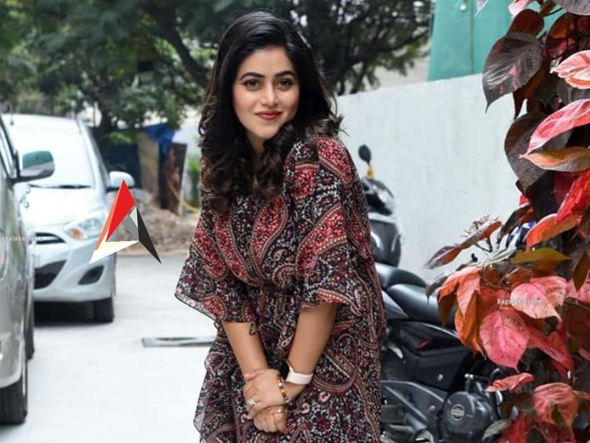 బాత్రూంలో స్నానం చేస్తుంటే కూడా!.. అసలు విషయం చెప్పిన పూర్ణ