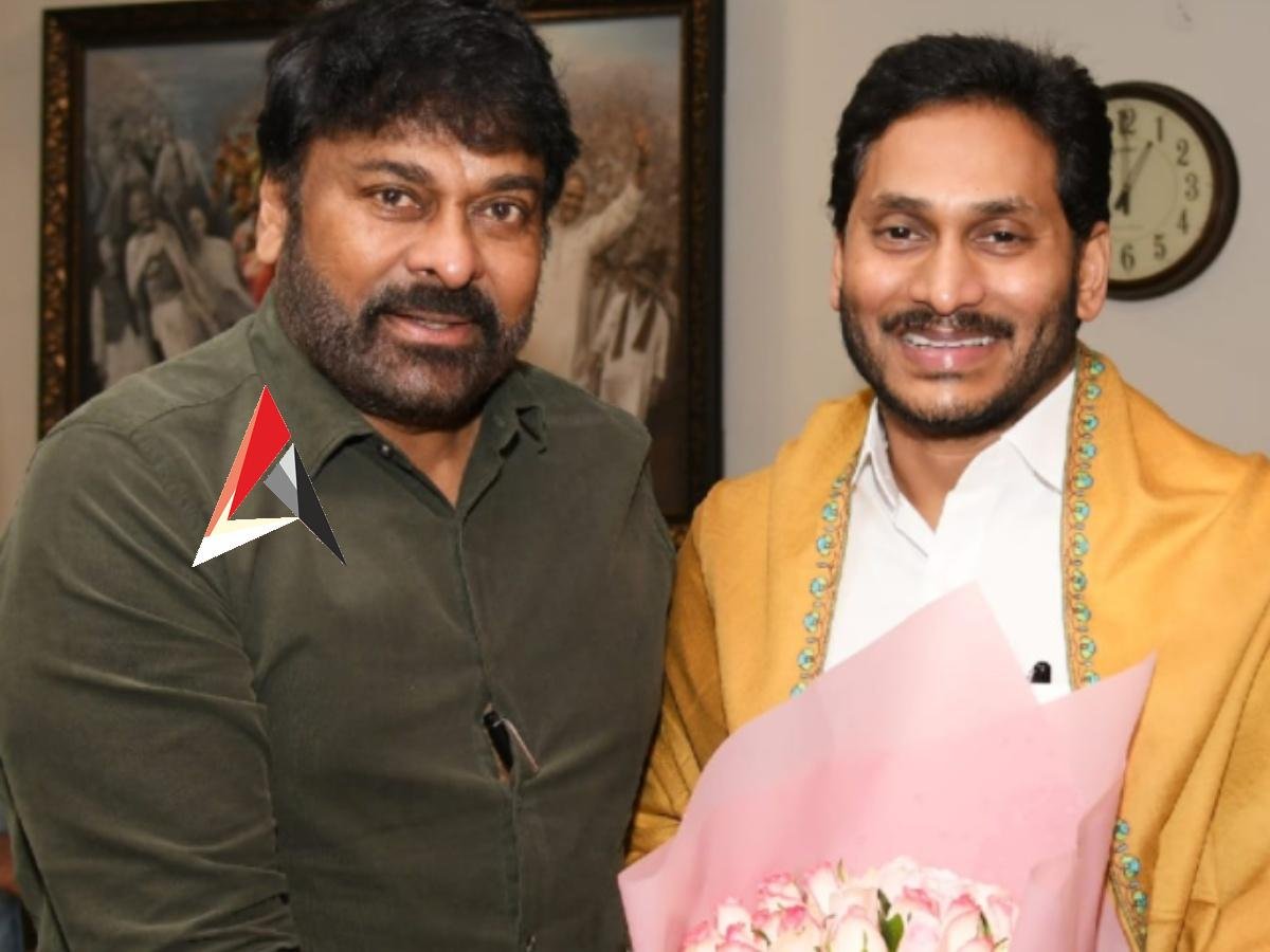 చిరు మీటింగ్పై నాని, విష్ణు సెటైర్లు.. వైఎస్ జగన్ అనుకూల నిర్ణయం