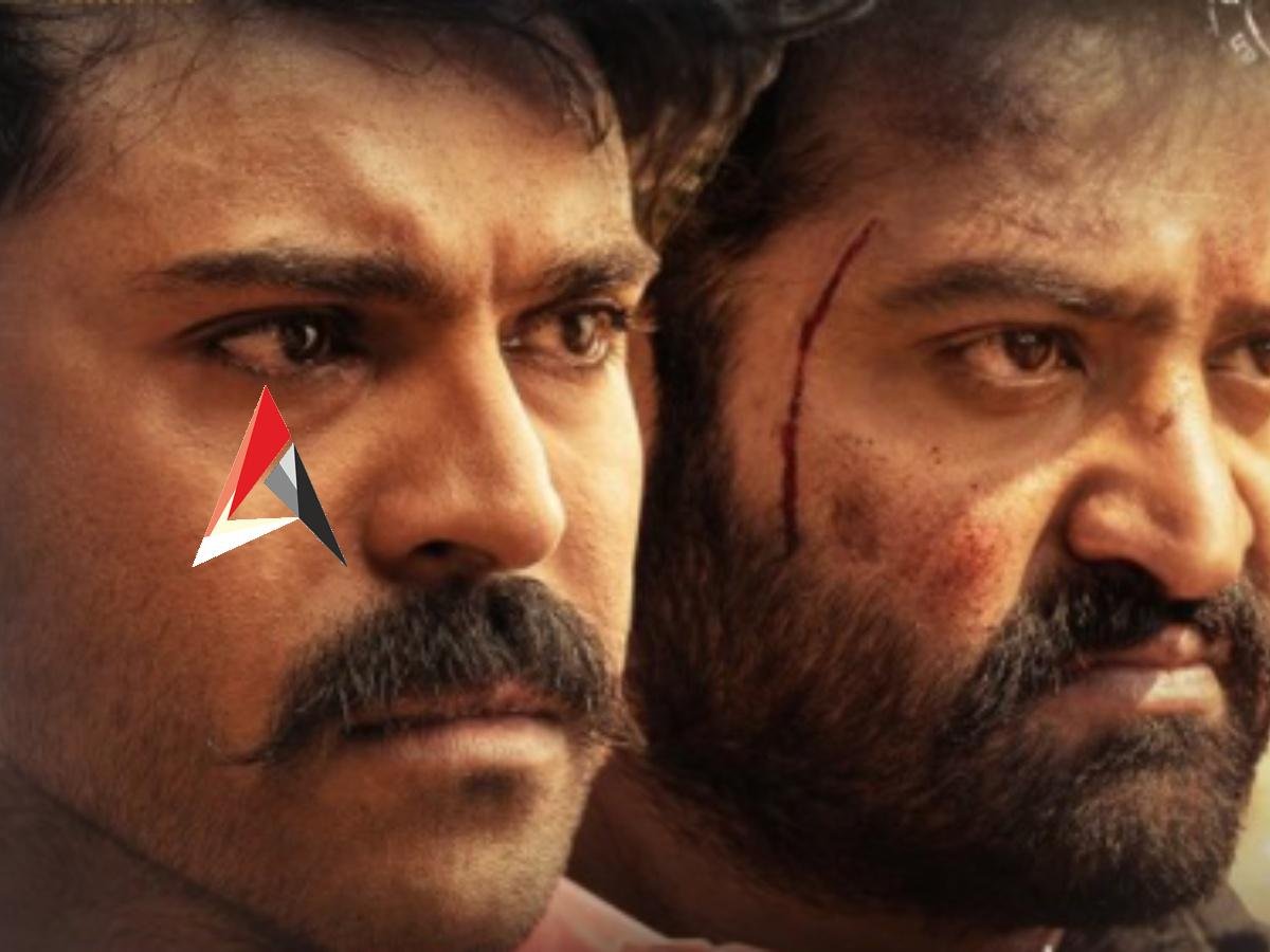 RRR Movie Review : RRR మూవీ రివ్యూ.. ఇద్దరూ ఇద్దరే