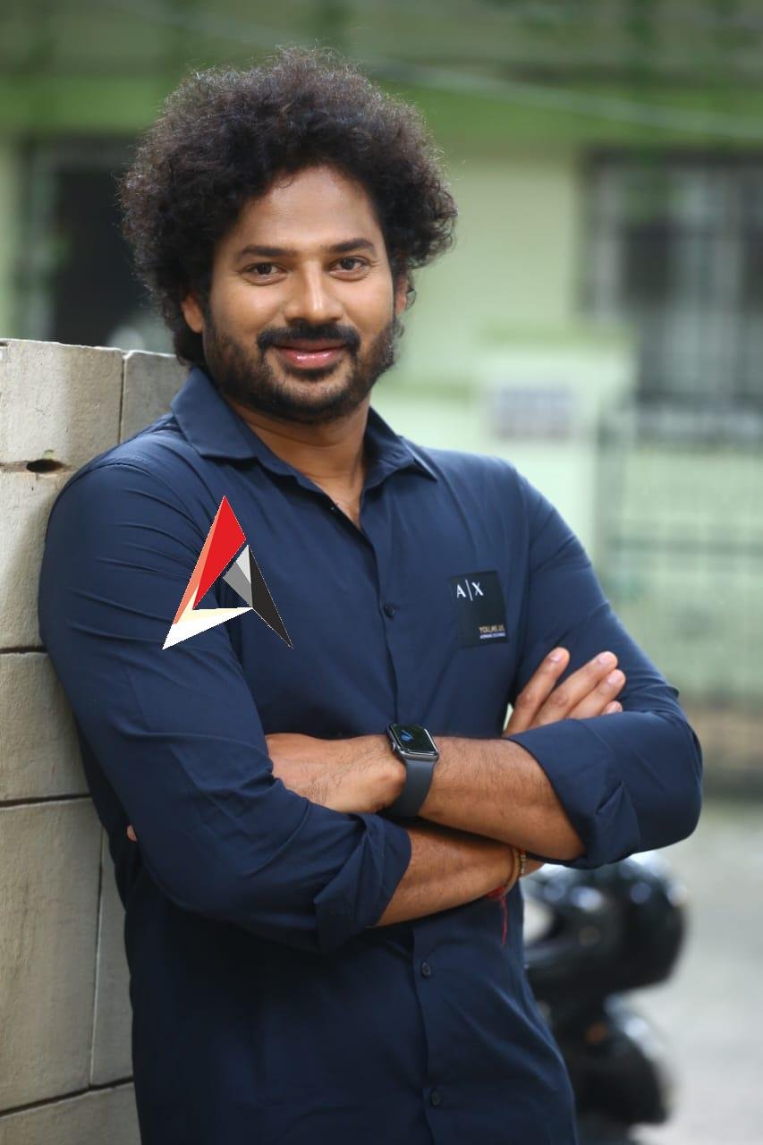 ప్రేక్షకులను థ్రిల్ చేసే అంశాలు సస్పెన్స్, థ్రిల్లర్, మిస్టరీ “రహస్య” లో ఉంటాయి.. హీరో నివాస్ శిష్టు.