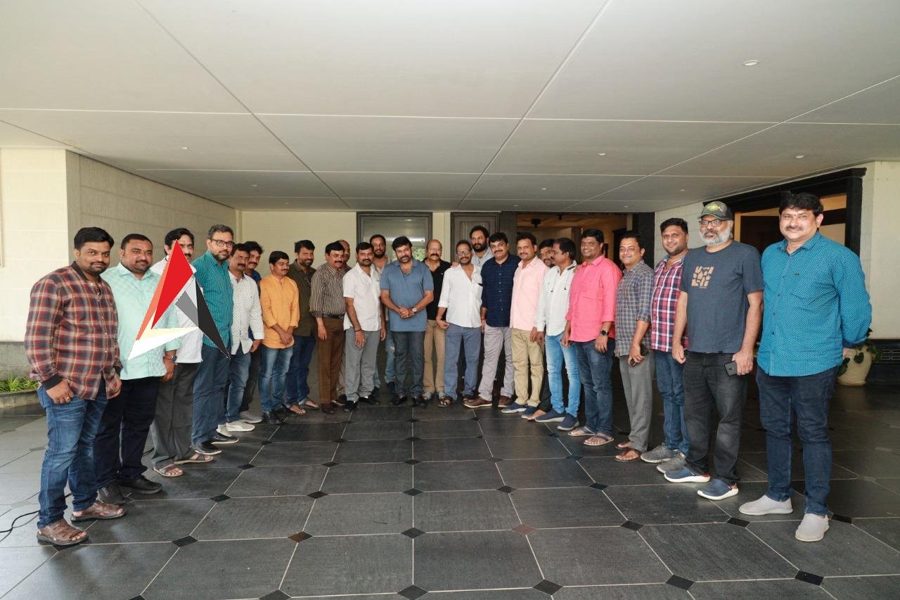 మెగాస్టార్ చిరంజీవిని అభినందించిన టి.ఎఫ్.జె.ఎ. కార్యవర్గం!