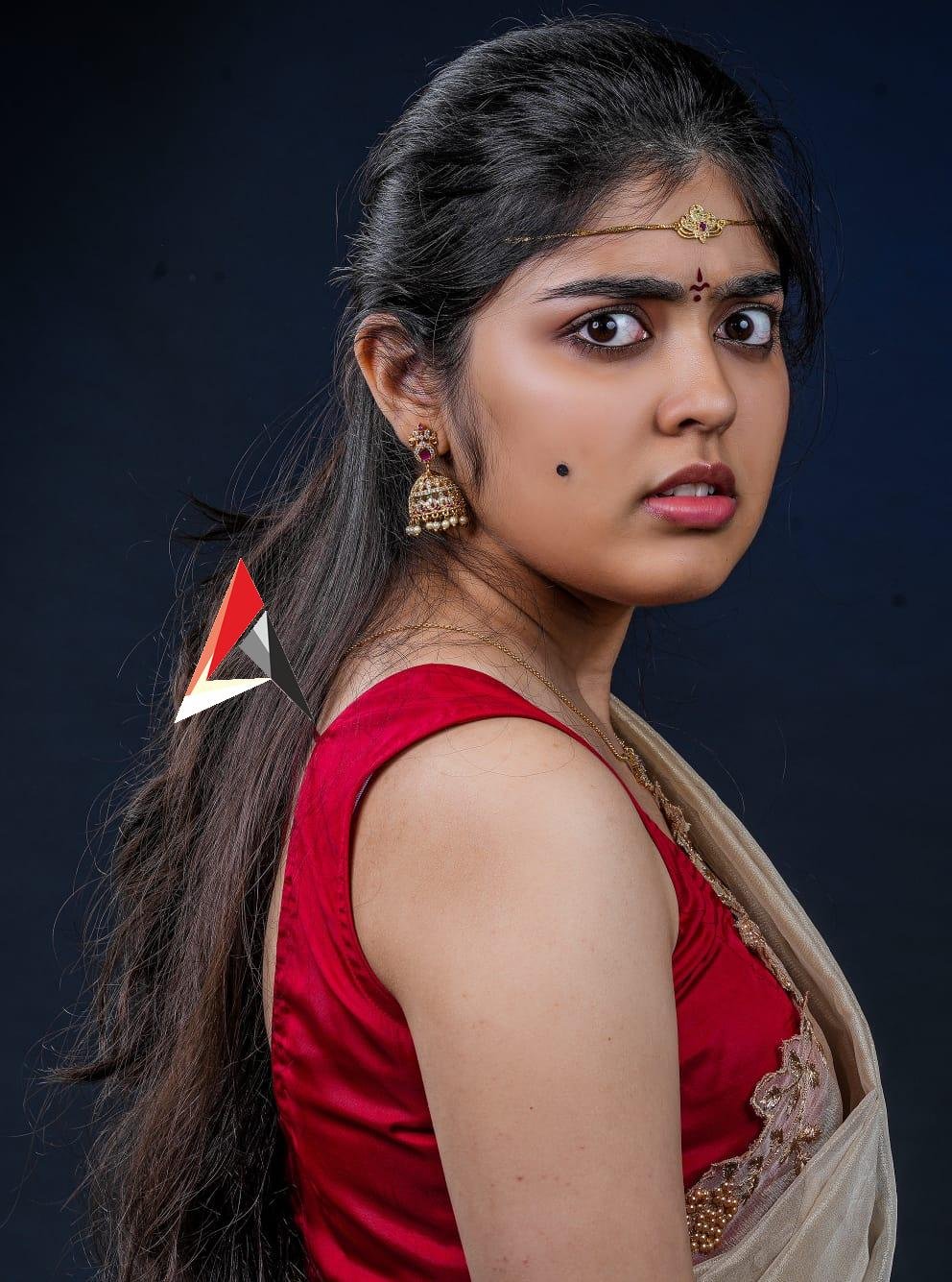 పోస్ట్ ప్రొడక్షన్ కార్యక్రమాలు చివరి దశ లో హలో మీరా..