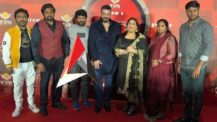 బెంగళూరులో ఘనంగా ప్రముఖ నిర్మాణ సంస్థ కేవీఎన్ ప్రొడక్షన్ భారీ చిత్రం కేడీ – ది డెవిల్ టైటిల్ టీజర్ లాంచింగ్ ఈవెంట్