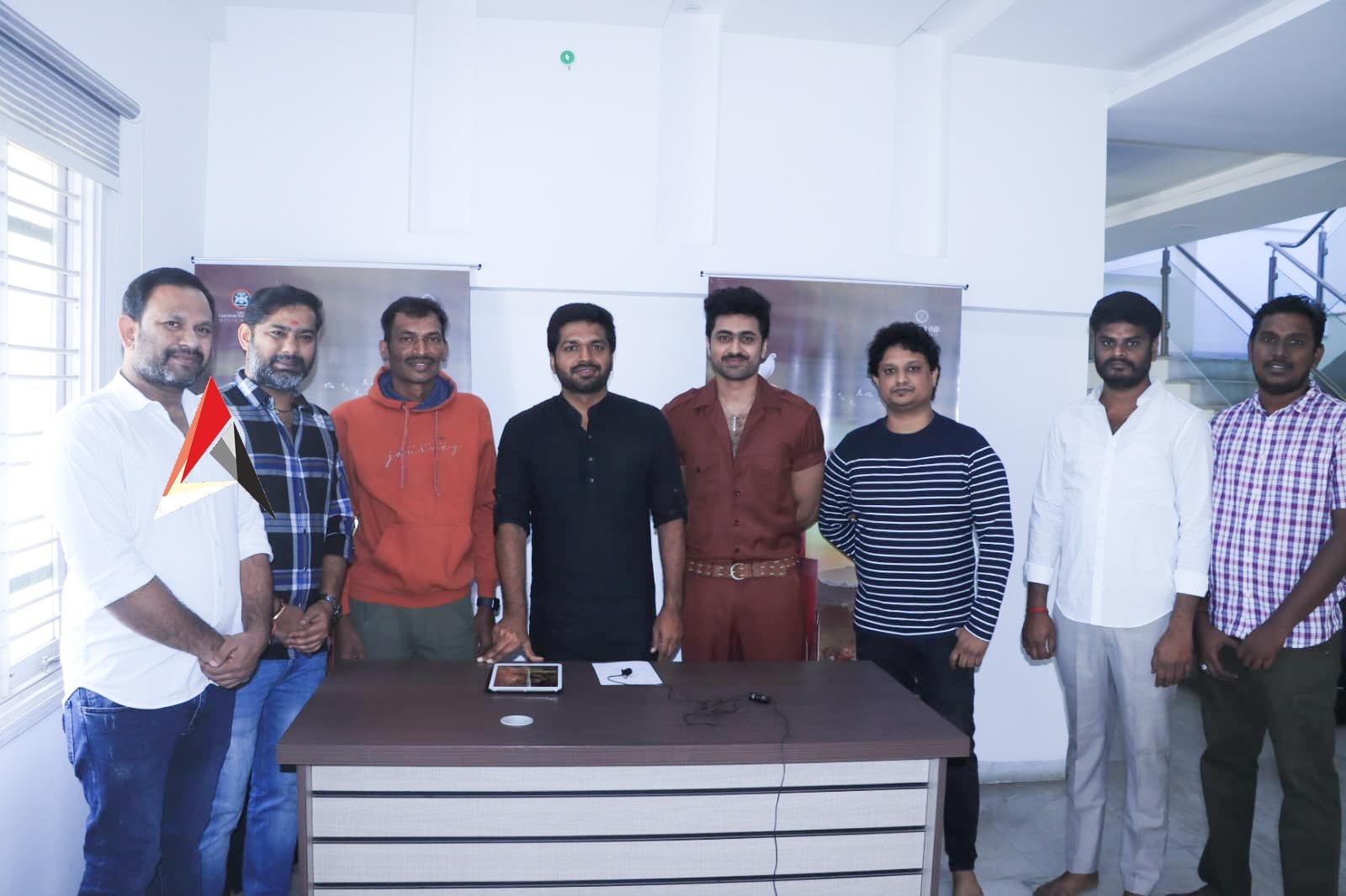 సిందూరం సినిమా మొదటి సాంగ్ ఆనందమో ఆవేశమో ను విడుదల చేసిన డైరెక్టర్ అనిల్ రావిపూడి !!!