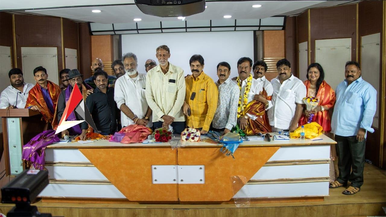 నిర్మాతల మండలి అధ్యక్షుడిగా గెలుపొందిన దామోదర్ ప్రసాద్, సి.కళ్యాణ్ మాట్లాడుతూ