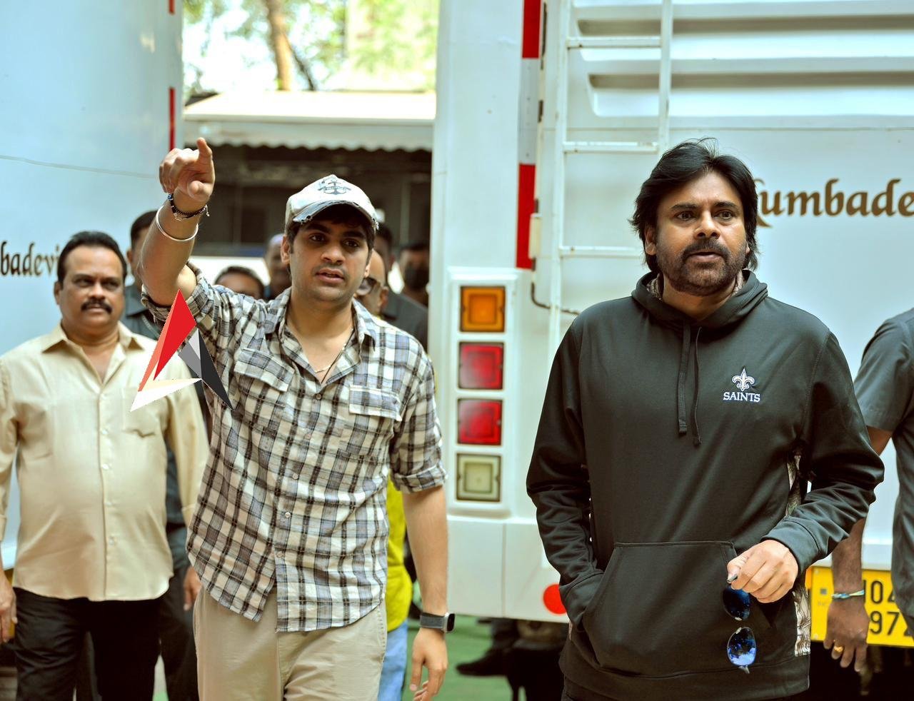 Pawan Kalyan: ‘ఓజీ’… సెట్స్ లో అడుగుపెట్టిన పవన్ కళ్యాణ్