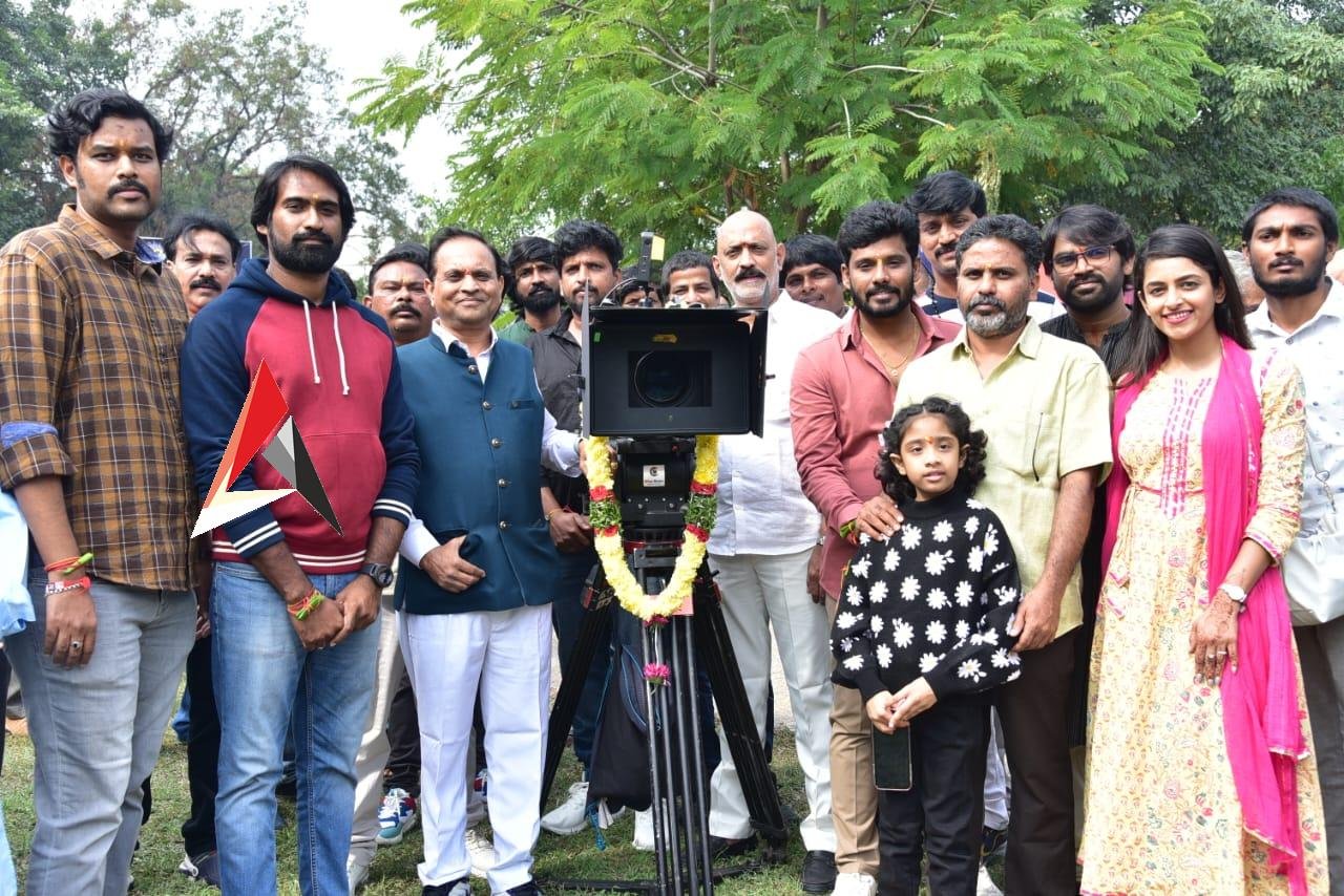 ‘రాచరికం’ అరాచకంగా ఉండబోతోంది.. హీరో, దర్శక నిర్మాతలు