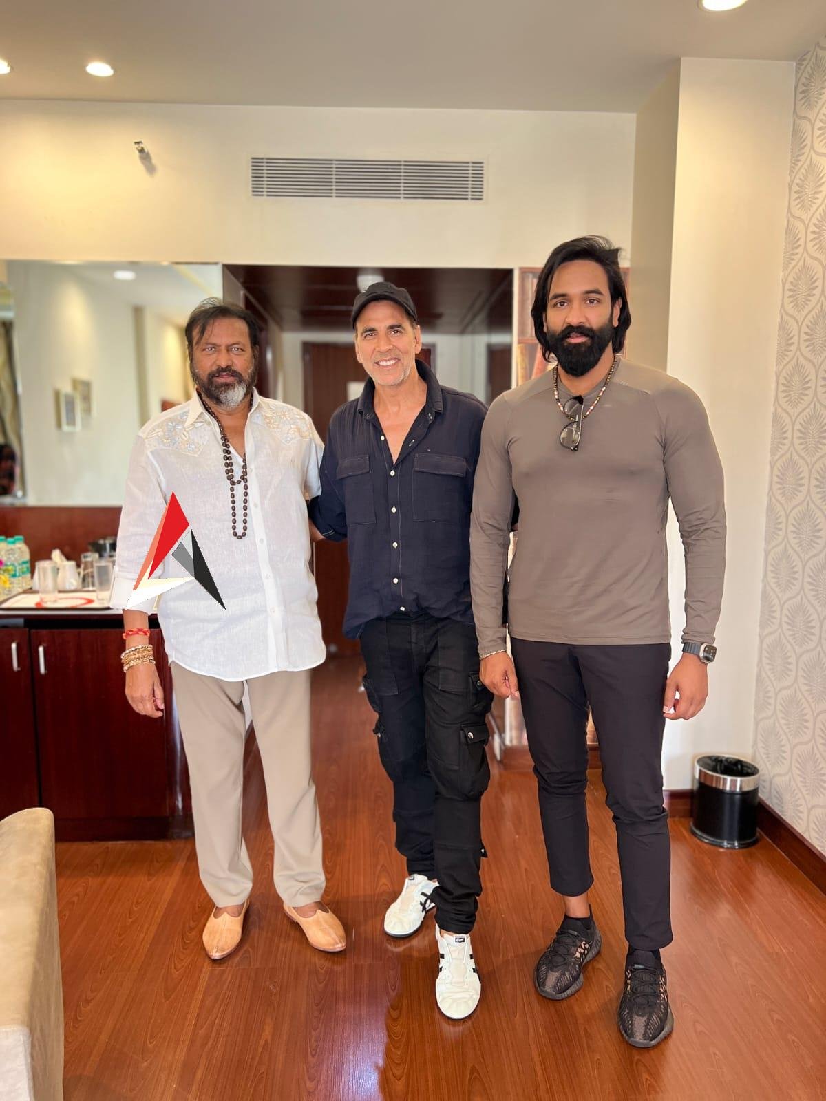 విష్ణు మంచు ‘కన్నప్ప’ షూట్లో అడుగు పెట్టిన బాలీవుడ్ స్టార్ అక్షయ్ కుమార్