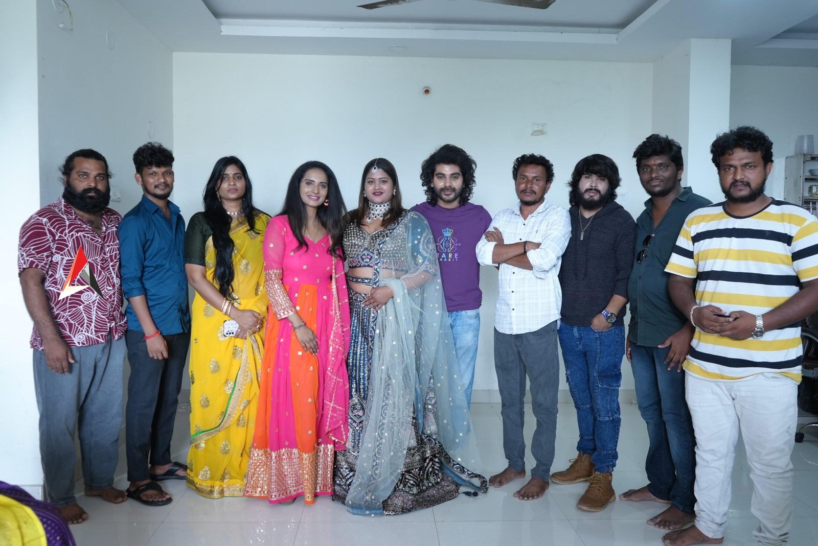 కొత్త కాన్సెప్ట్తో వస్తున్నాం: నిర్మాత శాన్వి కేదారి