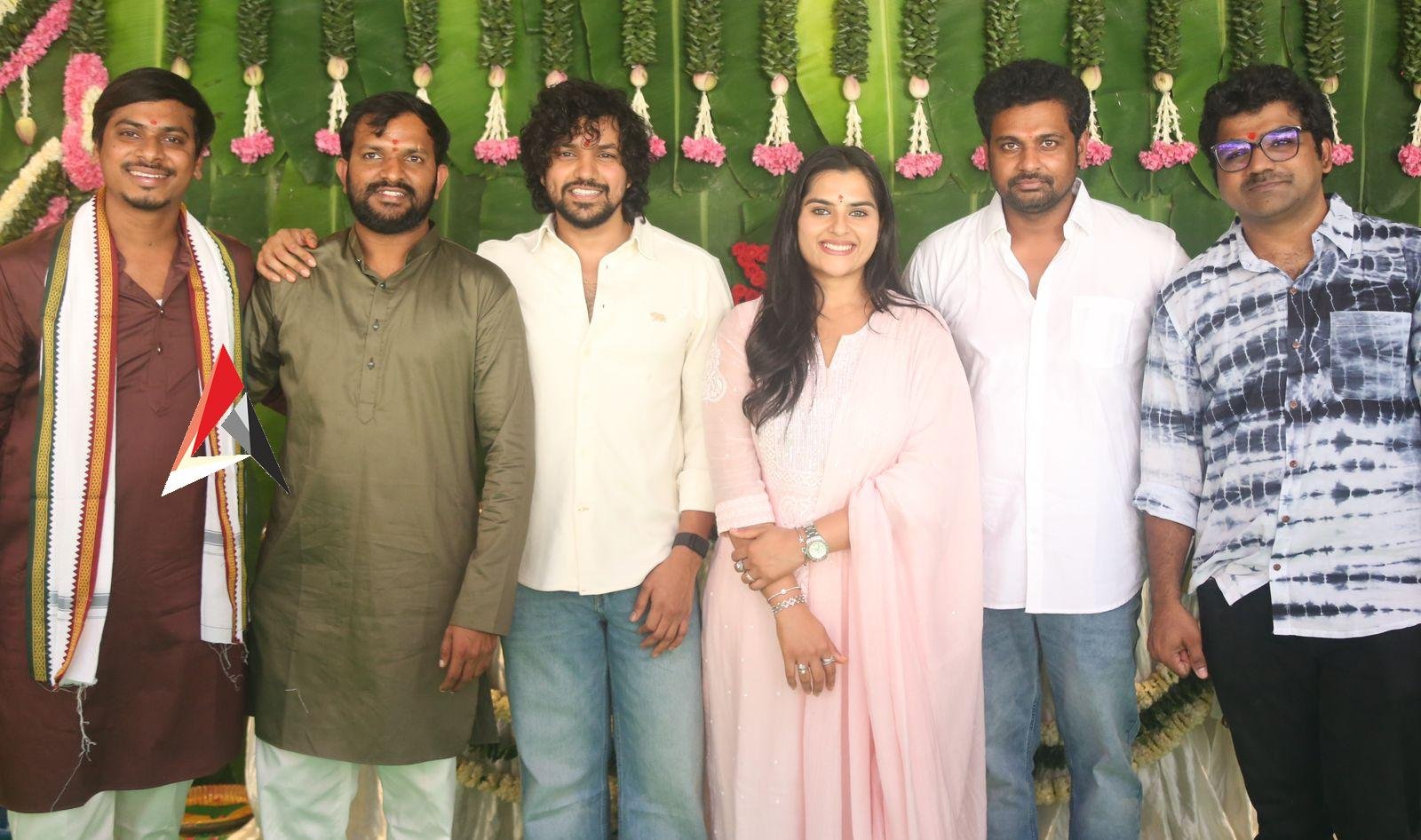 పవన్ కేసరి, కావ్యా కళ్యాణ్ రామ్ జంటగా నూతన చిత్రం పూజా కార్యక్రమాలతో ఘనంగా ప్రారంభం